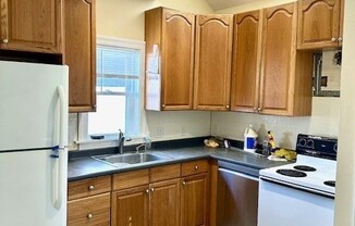 3 beds, 1.5 baths, 1,100 sqft, $2,400, Unit 1