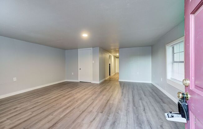 2 beds, 1 bath, $825, Unit Unit 3