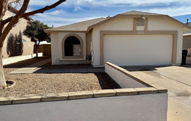 Stunning 3 Bedroom/2 Bath Single Level Home In Peoria