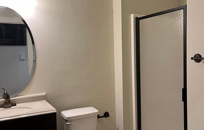 1 bed, 1 bath, 600 sqft, $990