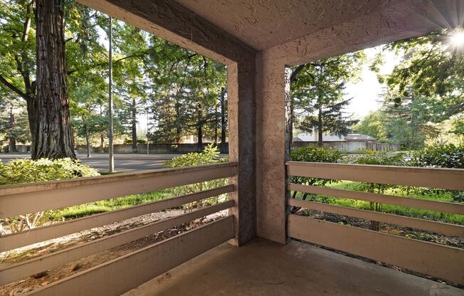 2 beds, 1 bath, 825 sqft, $1,595, Unit 048