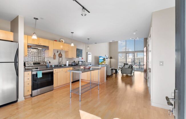 Luxury Furnished Loft on Broadway