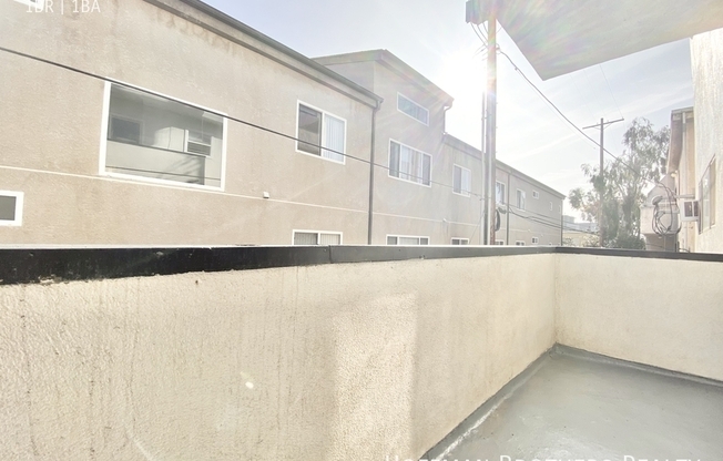 5728 CAMELLIA AVE