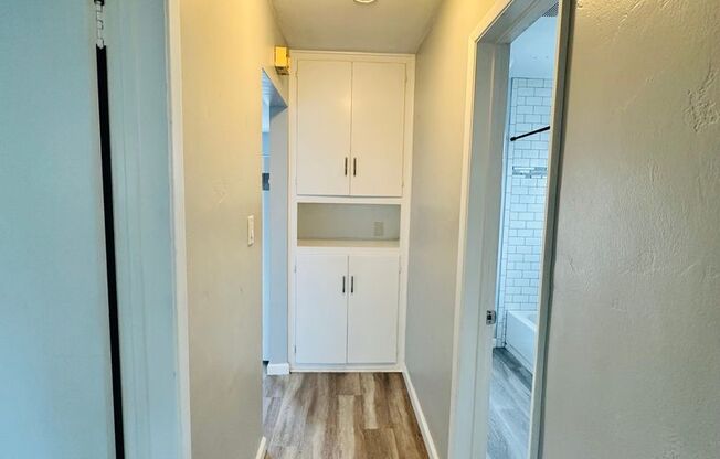 Bright and Updated 2-Bedroom Apartment – Second Floor