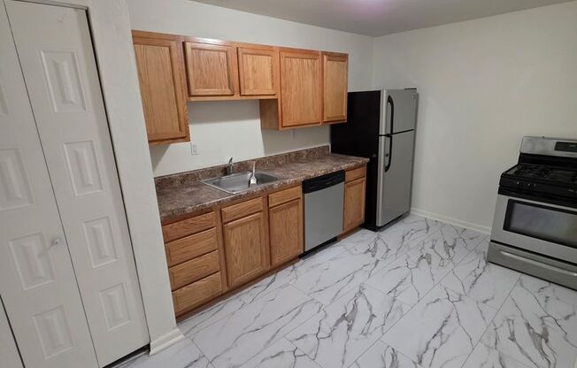 2204 Constitution Boulevard