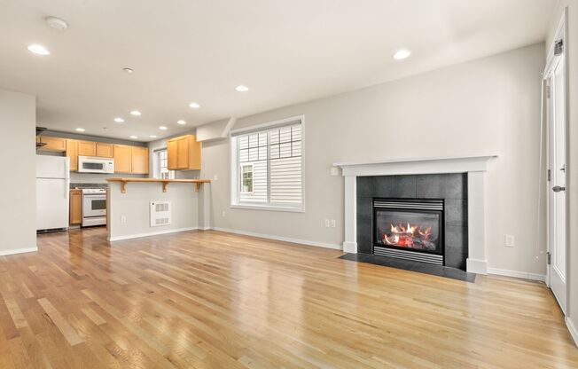 2bd/1.5ba Seattle Townhouse