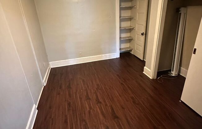 1 bed, 1 bath, 350 sqft, $625, Unit 1517 Apt. 6