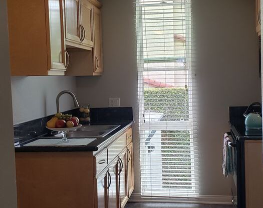 Studio, 1 bath, 625 sqft, $2,015, Unit 0097