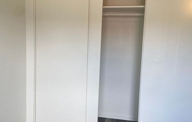 2 beds, 1 bath, 764 sqft, $1,995, Unit Unit 10