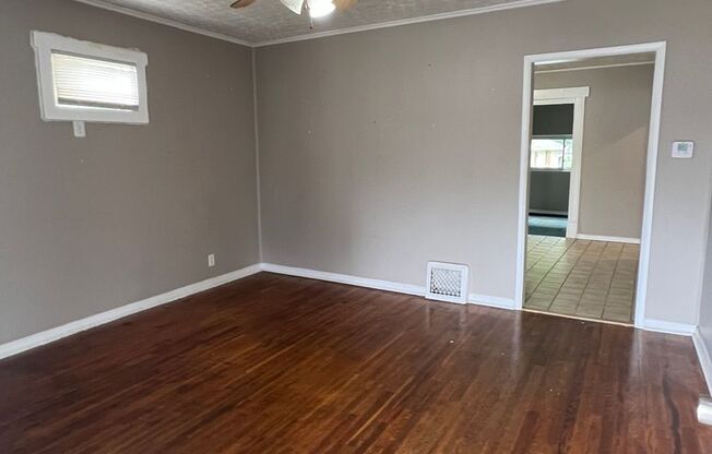 3 bedroom/1 bathroom house