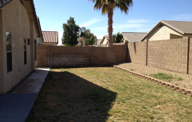 3 bed/2bath great Mesa location with Gilbert Schools!