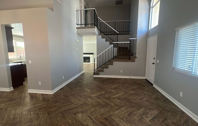 EAST PALMDALE HOME
