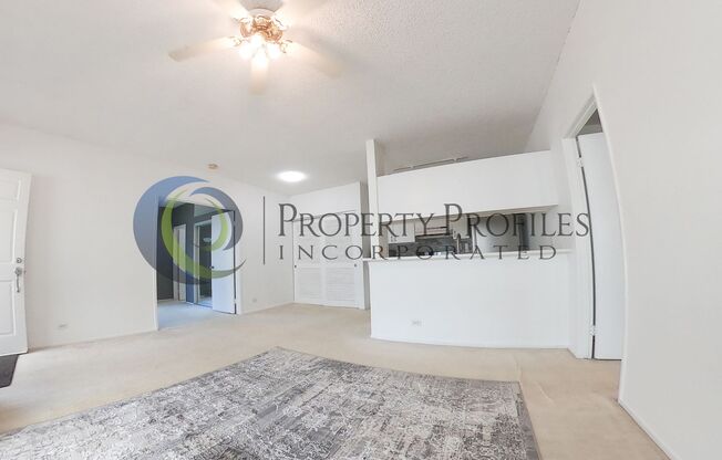 Palm Court - 2 bd/2 ba with 2 parking - upstairs unit