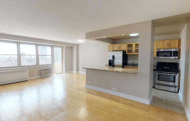 2 beds, 1 bath, 1,010 sqft, $8,295, Unit 35L