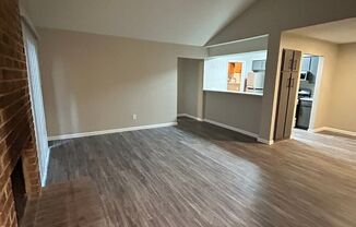 2 beds, 1 bath, 900 sqft, $1,650