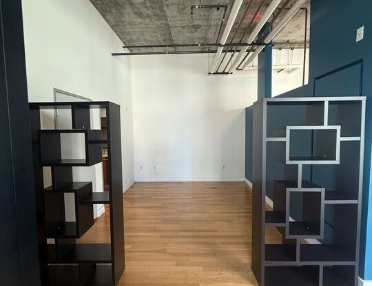1 bed, 1 bath, 820 sqft, $2,950, Unit 731