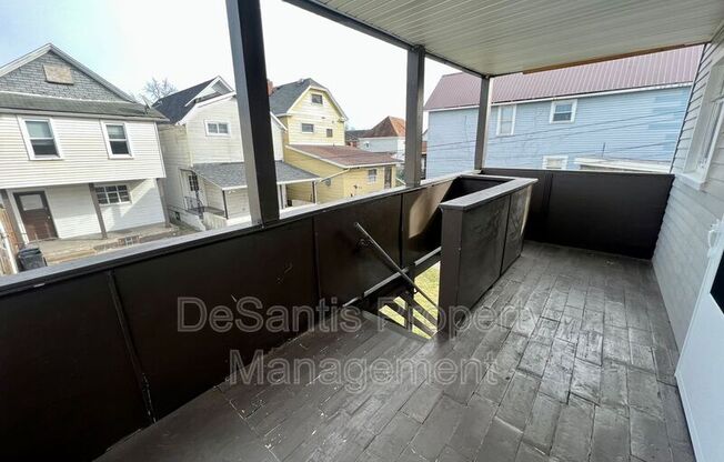 1613 4 AVE