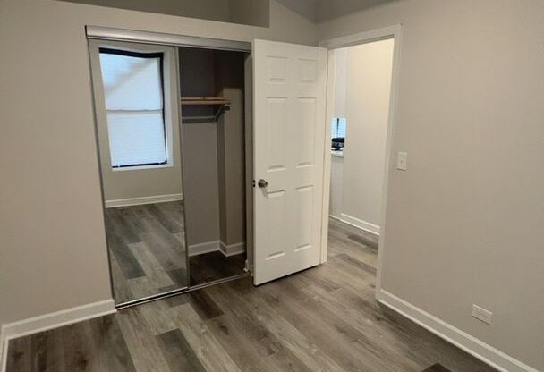 2 beds, 2 baths, $1,925, Unit 3R