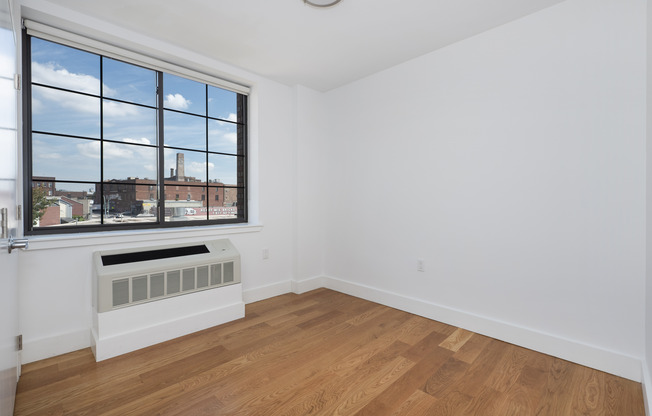83 BUSHWICK PL