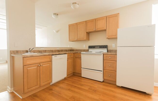 2 beds, 1 bath, 690 sqft, $2,800, Unit 210