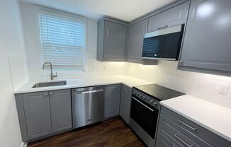 Earlewood Park - Convenient to Downtown and Interstates