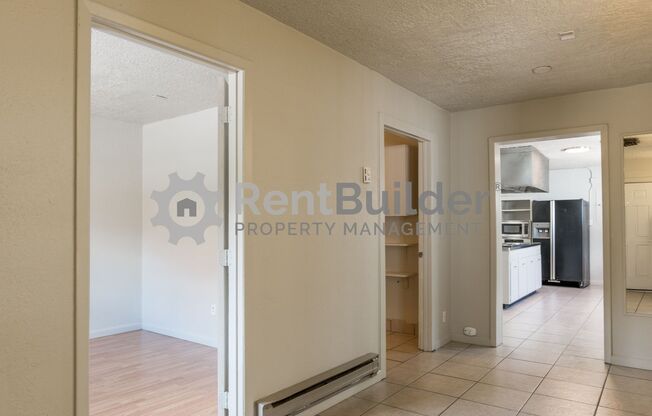 1 bed, 1 bath, 900 sqft, $1,195