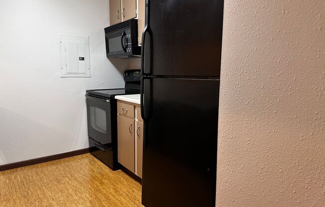 2 beds, 1.5 baths, $1,550