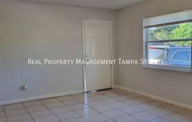 8427 N 39 ST