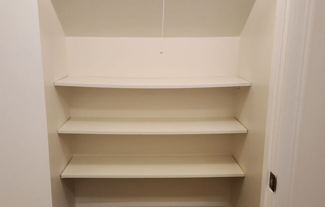 3 beds, 2 baths, 1,696 sqft, $2,055, Unit WI150G4