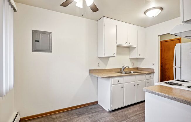 Unity View Apartments - 476 75th Ave NE