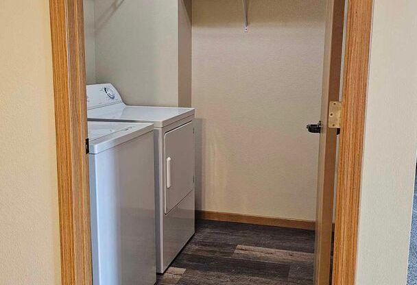 2 beds, 2 baths, 1,014 sqft, $1,415, Unit 1830-214