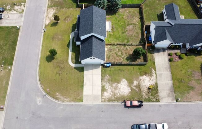 4 Bedrooms in Sought After Neighborhood & Jack Britt Schools!