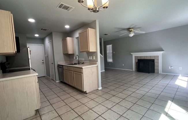 8011 RUSTIC PARK