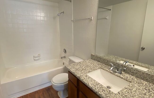 2 beds, 2 baths, 1,003 sqft, $1,120, Unit 2905