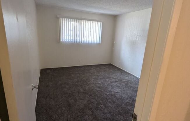 2 beds, 1 bath, 800 sqft, $1,995, Unit 1