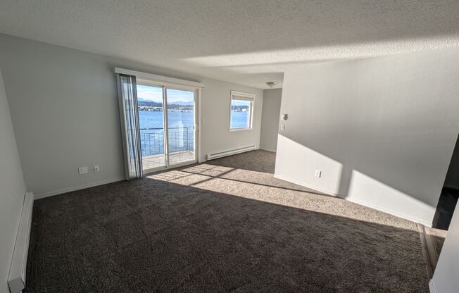 1 bed, 1 bath, 559 sqft, $1,595, Unit 215L-12