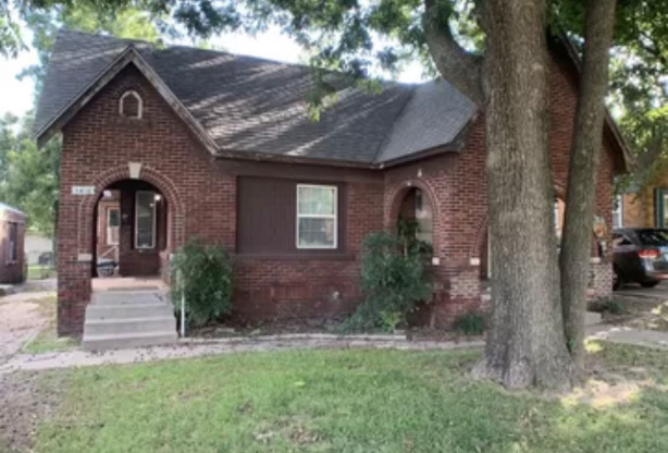 2414 NW 11 ST