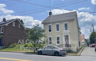 122 E GOEPP ST