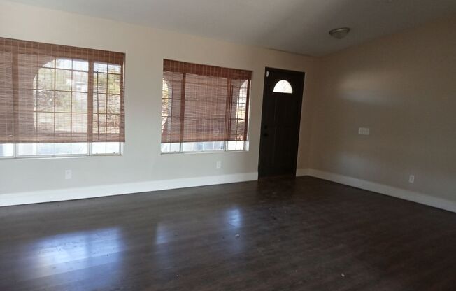 3 beds, 2 baths, $2,300