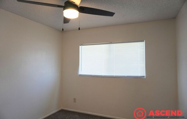 3 beds, 2.5 baths, 1,234 sqft, $1,650, Unit 4