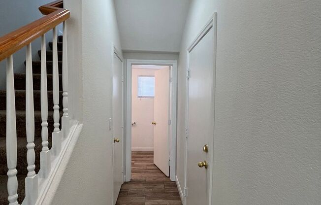 Great 3 bedroom 2.5 Townhouse with a 2 car attached garage!