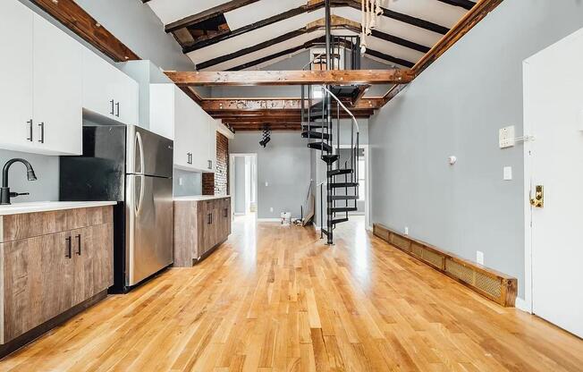 835 WILLOUGHBY AVE