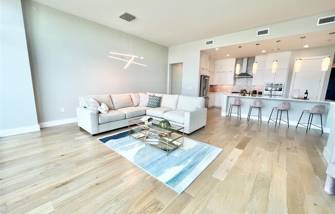 3031 OLIVER ST