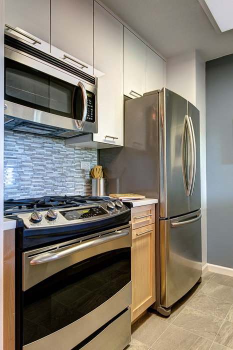 2 beds, 2 baths, 1,100 sqft, $6,300, Unit 10007M
