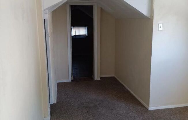 1 bed, 1 bath, $750, Unit 1