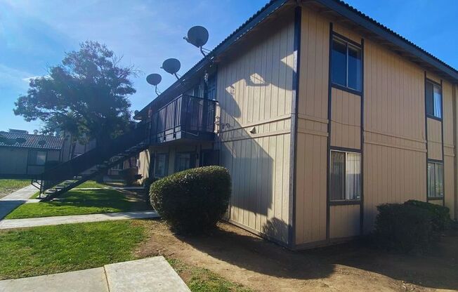 Studio, 1 bath, 400 sqft, $995, Unit 209