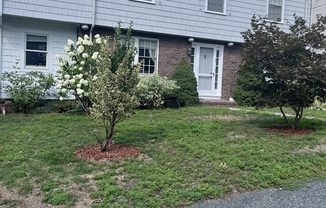 24 LESLIE RD