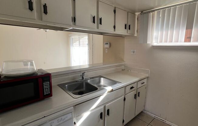 Charming 2-Bedroom, 2-Bathroom Condo — Prime Orlando Location!