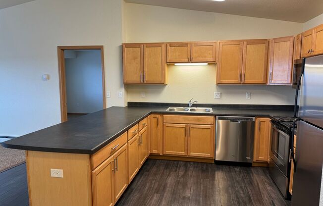 2 beds, 2 baths, 894 sqft, $1,245, Unit 627-309