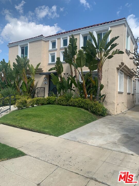 8415 4 ST